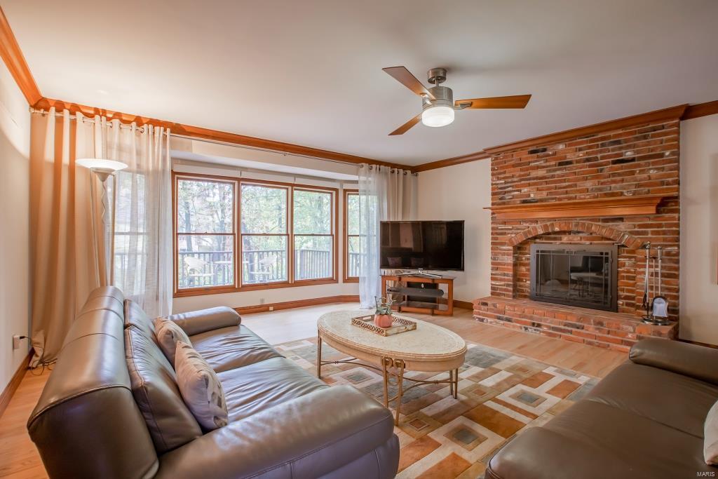 15719 Trapp Ridge Court Chesterfield, MO 63017 - Photo 9 of 52 Gallery Image 9