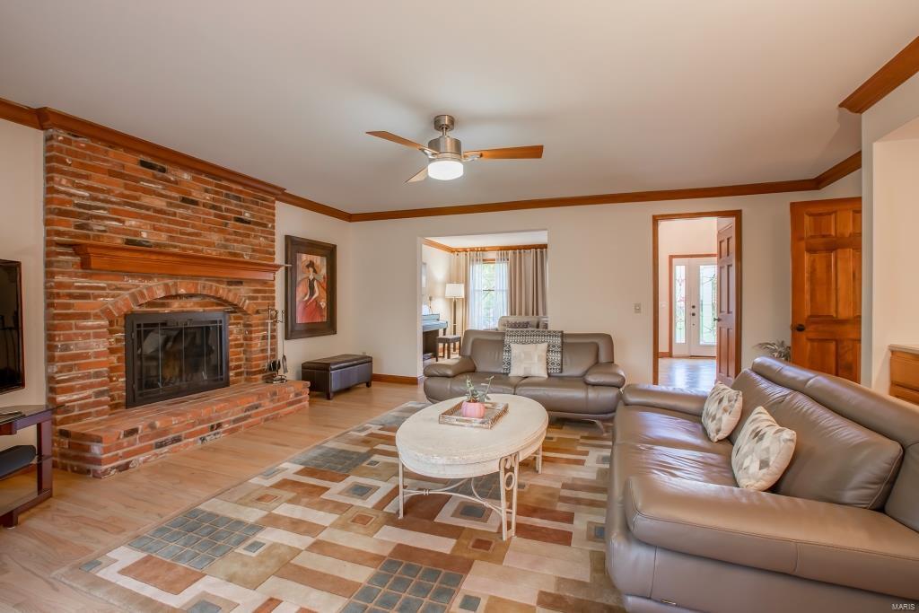 15719 Trapp Ridge Court Chesterfield, MO 63017 - Photo 10 of 52 Gallery Image 10