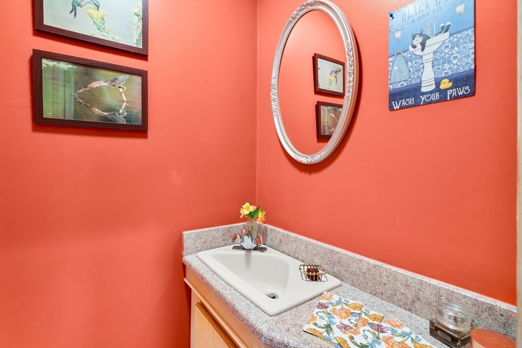 49 Ocean View Road Swampscott, MA 01907 - Photo 11 of 42