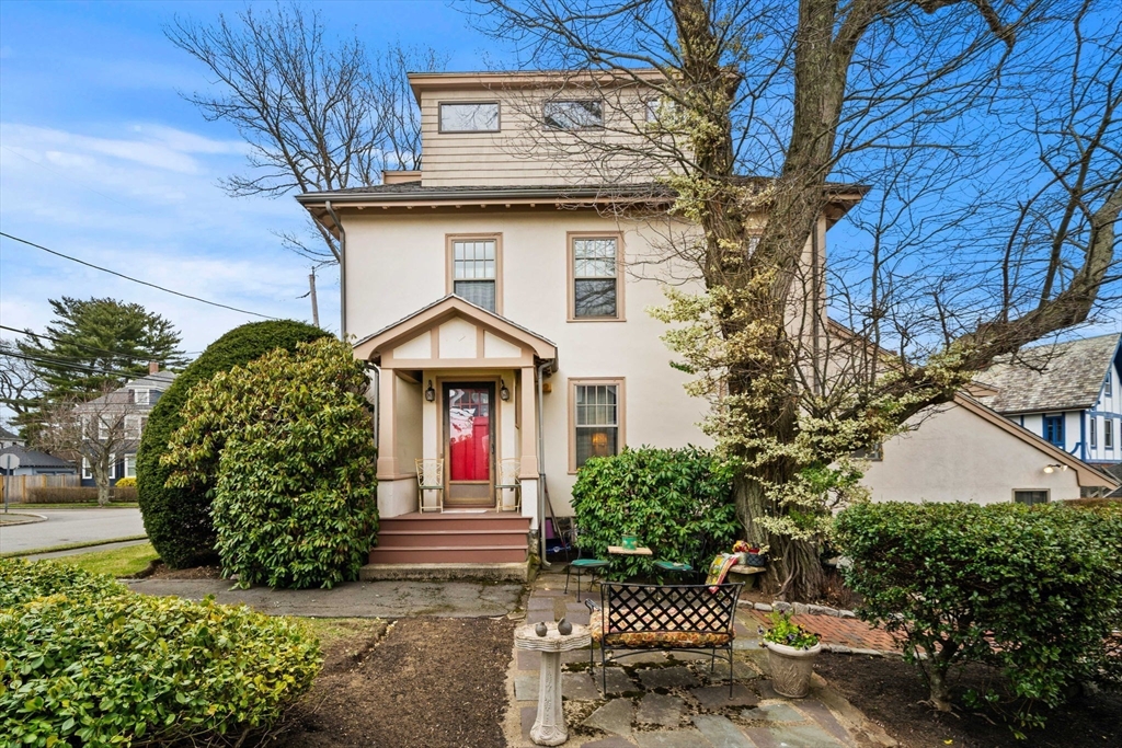 49 Ocean View Road Swampscott, MA 01907 - Photo 4 of 42