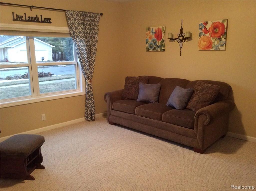 704 Brower Road Fowlerville, MI 48836 - Photo 12 of 23 image.jpg