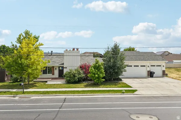 $525,000 | 997 West 1600th Street North, Woods Cross, UT 84087