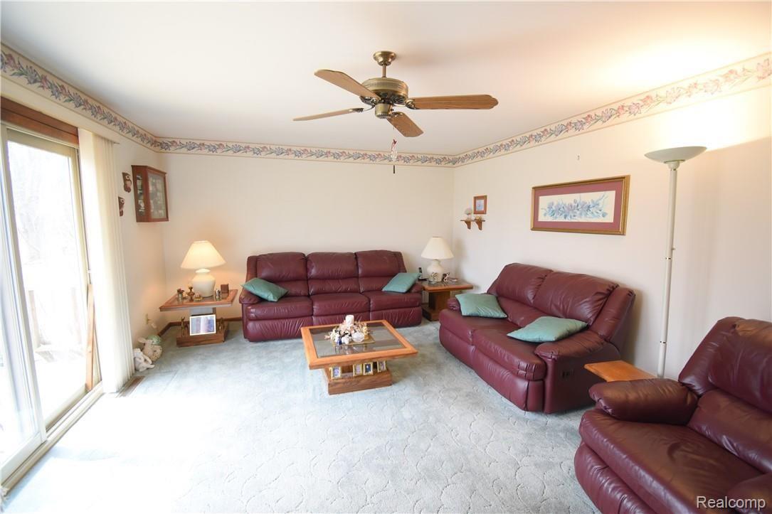 8520 Easton Road New Lothrop, MI 48460 - Photo 5 of 33 0be.JPG