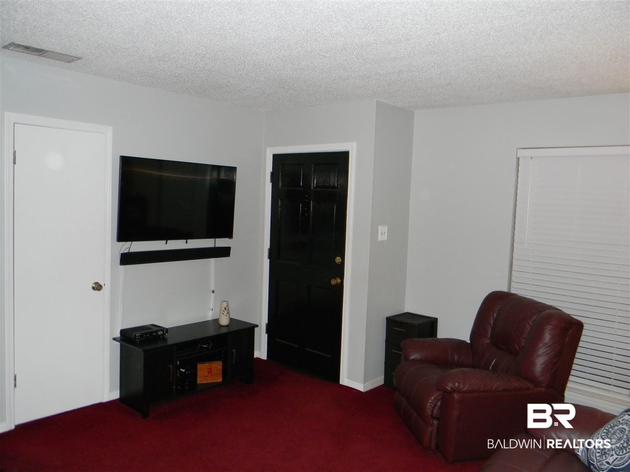 111 Mathison Avenue Saraland, AL 36571 - Photo 4 of 14 Living Room