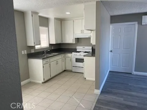 $1,750 | 6470 Ronald Drive, Unit B, Yucca Valley, CA 92284