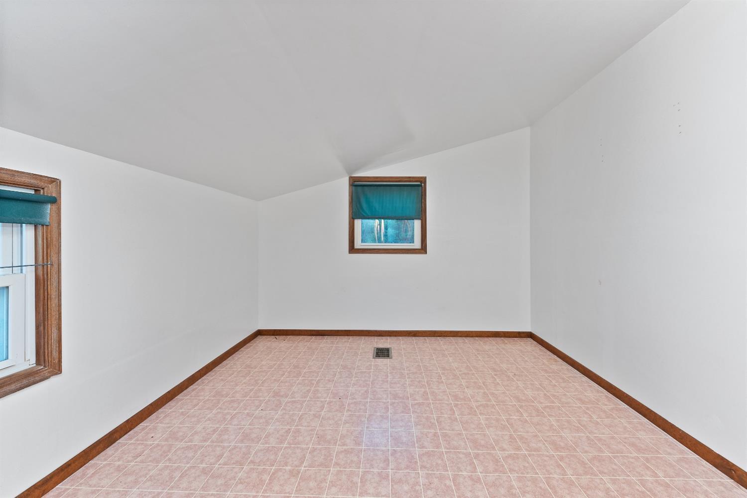 14605 Barrett Mill Road Bainbridge, OH 45612 - Photo 23 of 37 Gallery Image 23