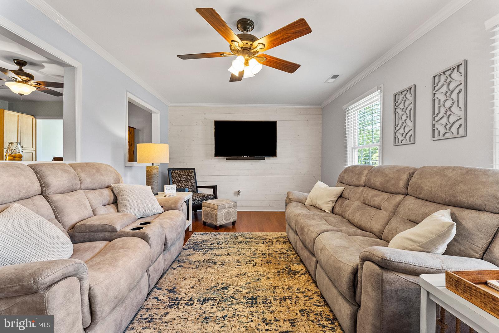 194 Poplar Road Aylett, VA 23009 - Photo 9 of 32 Living Room with shiplap accent wall