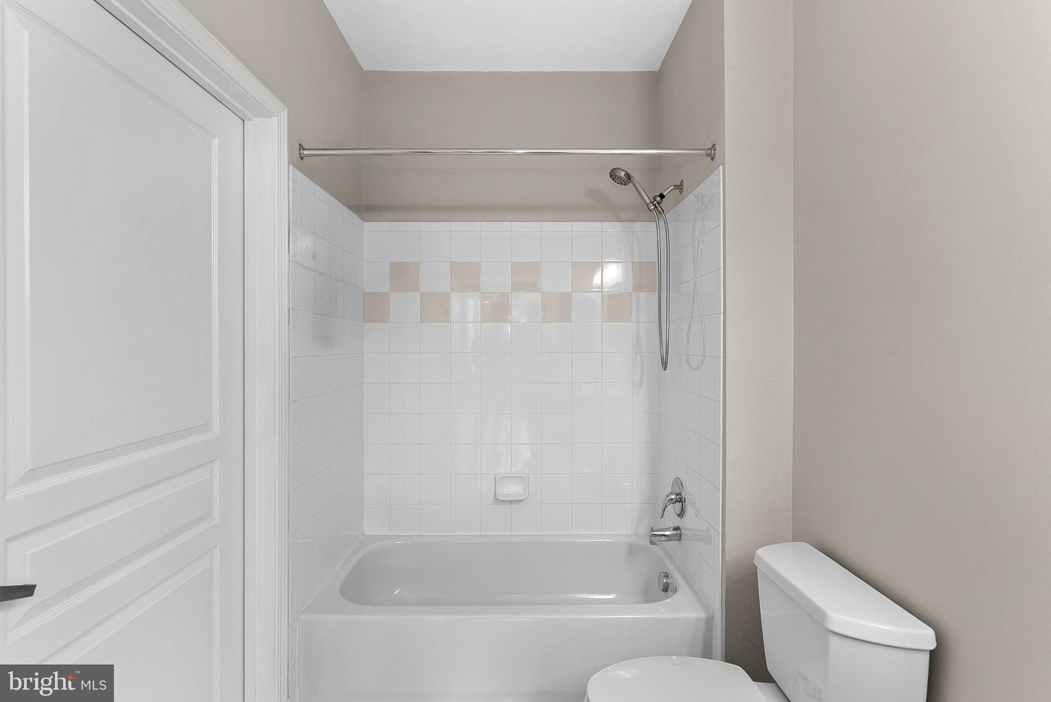 12000 Market Street, Unit 329 Reston, VA 20190 - Photo 31 of 56 Gallery Image 31