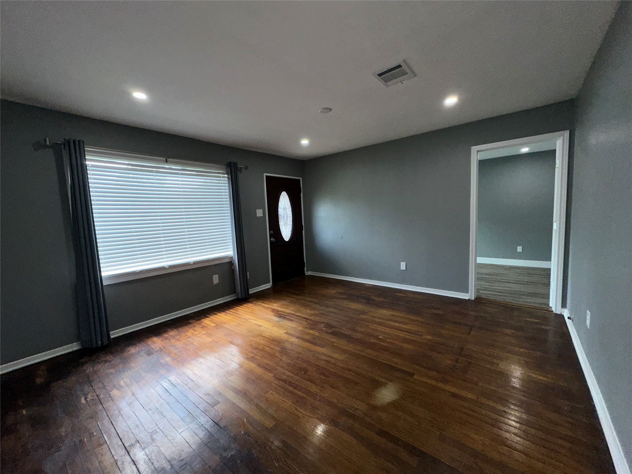 8227 St Lo Road Houston, TX 77033 - Photo 4 of 21