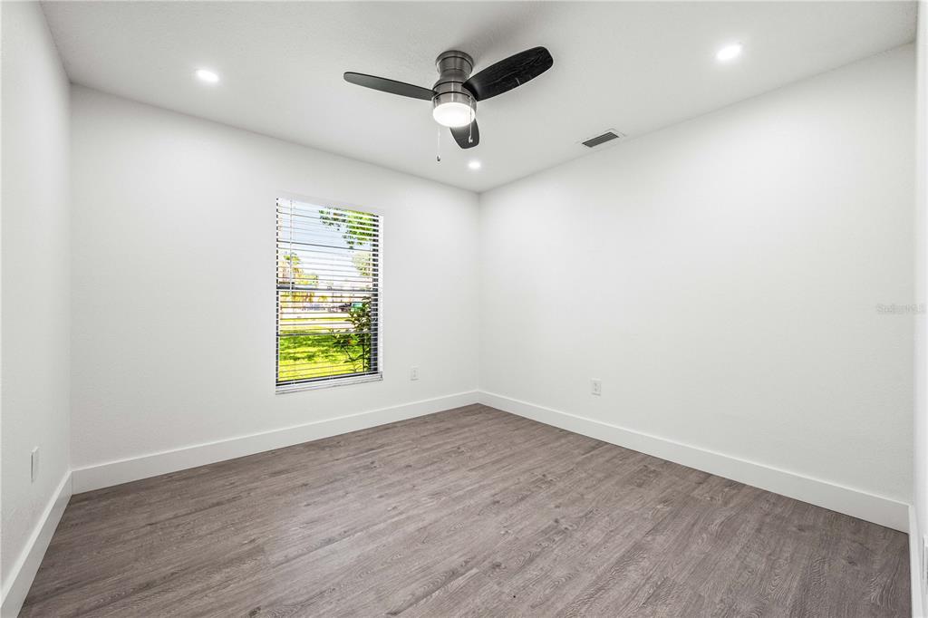 5672 South Lockwood Ridge Road Sarasota, FL 34231 - Photo 29 of 63 Gallery Image 29