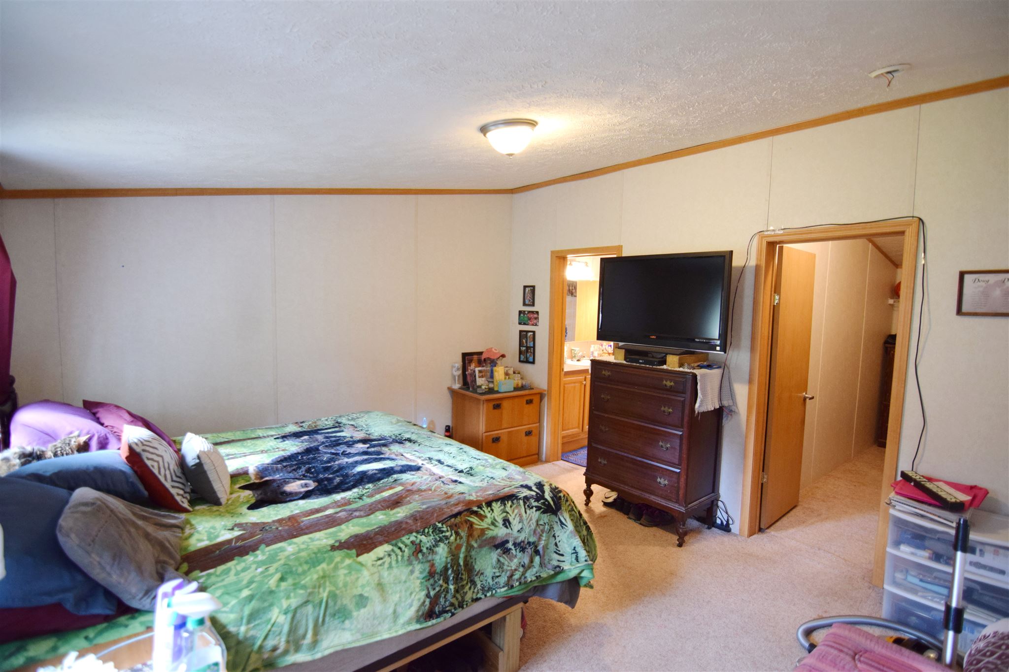 1653 Maple Street Bethlehem, NH 03574 - Photo 12 of 32 Gallery Image 12