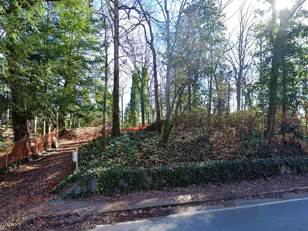 $775,000 | 3939 Ivy Road Northeast, Atlanta, GA 30342