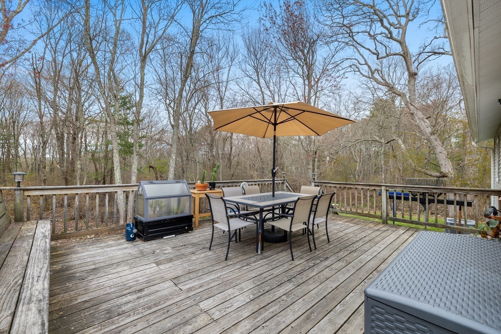 102 Brookside Road Rockland, MA 02370 - Photo 17 of 42
