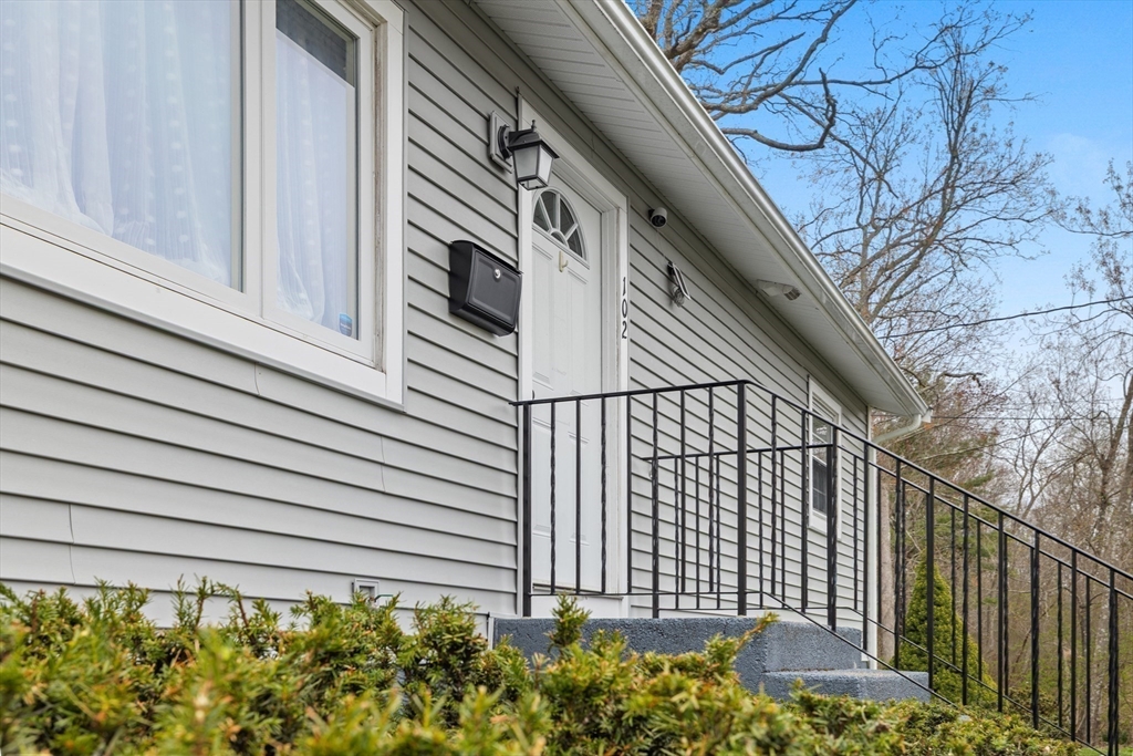 102 Brookside Road Rockland, MA 02370 - Photo 23 of 42