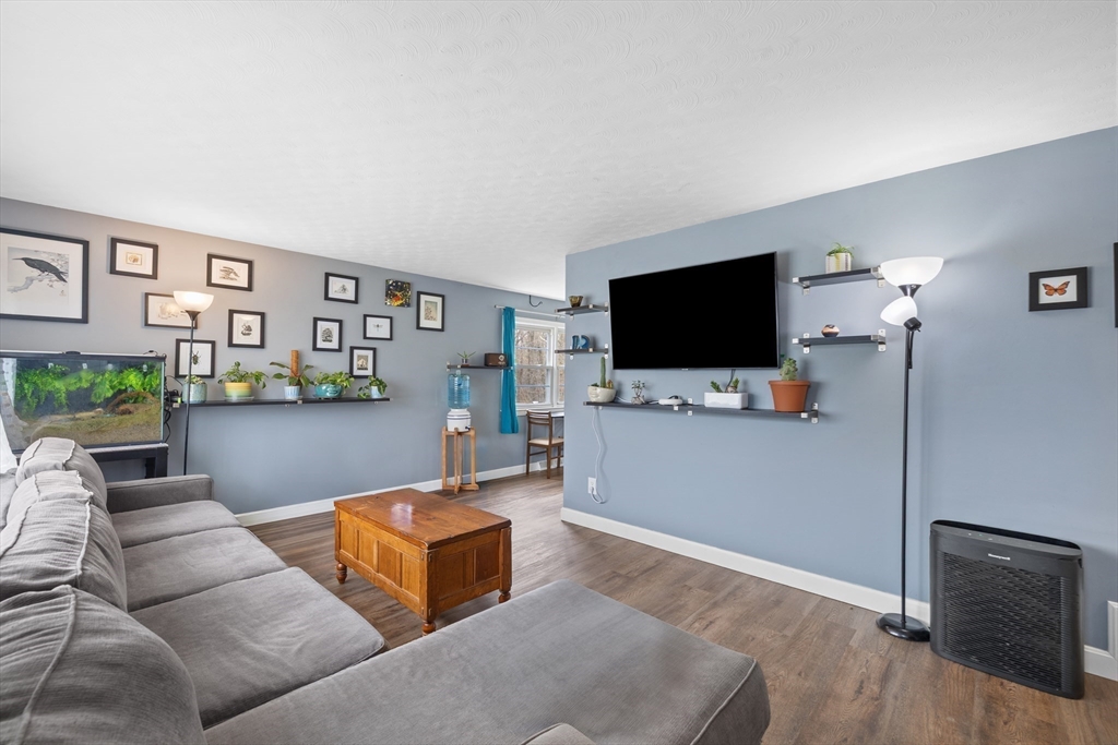 102 Brookside Road Rockland, MA 02370 - Photo 9 of 42