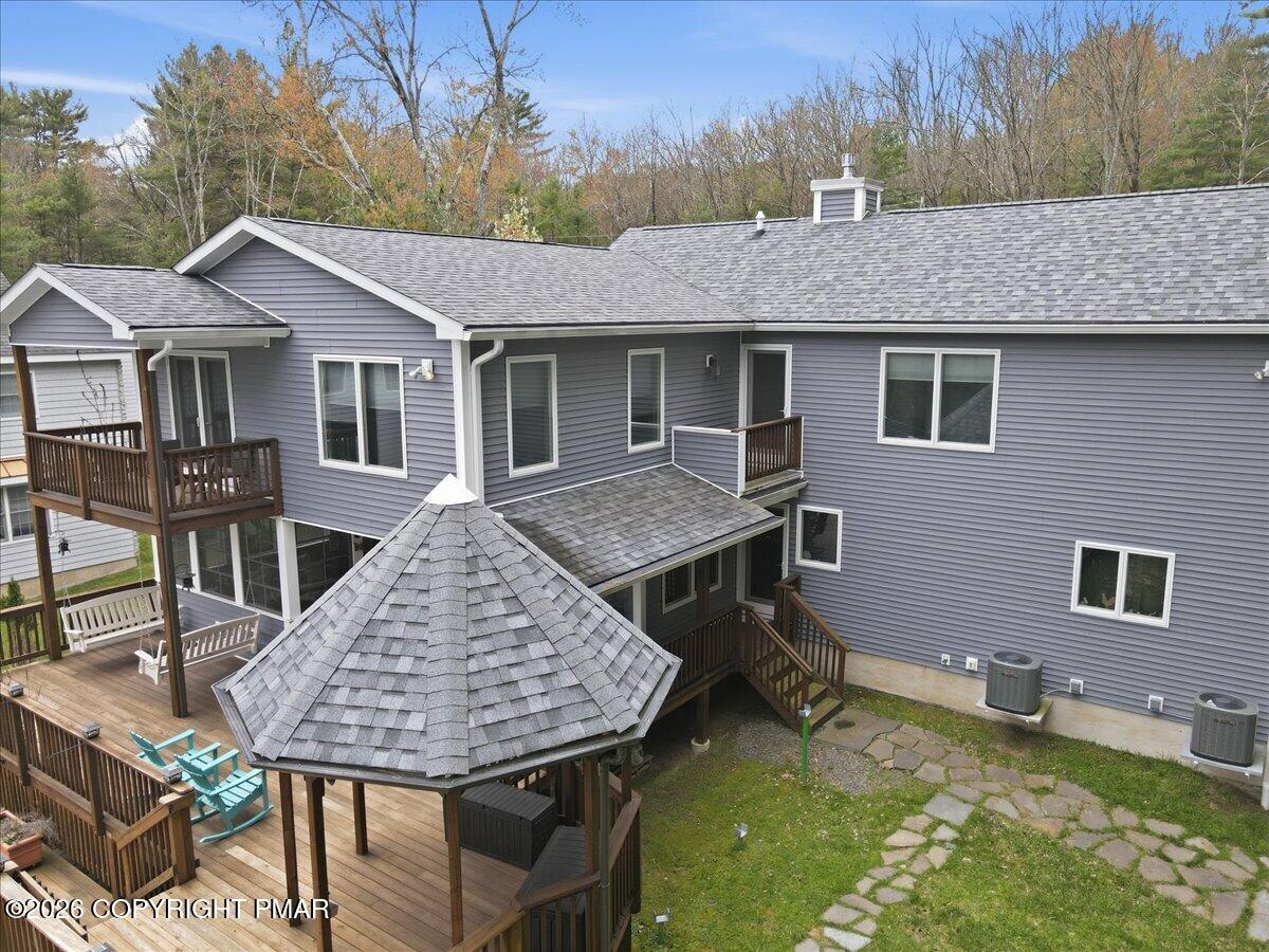 111 Spinnler Point Road Tafton, PA 18464 - Photo 9 of 148 135-142_dji_fly_20260422_135530_472_1776