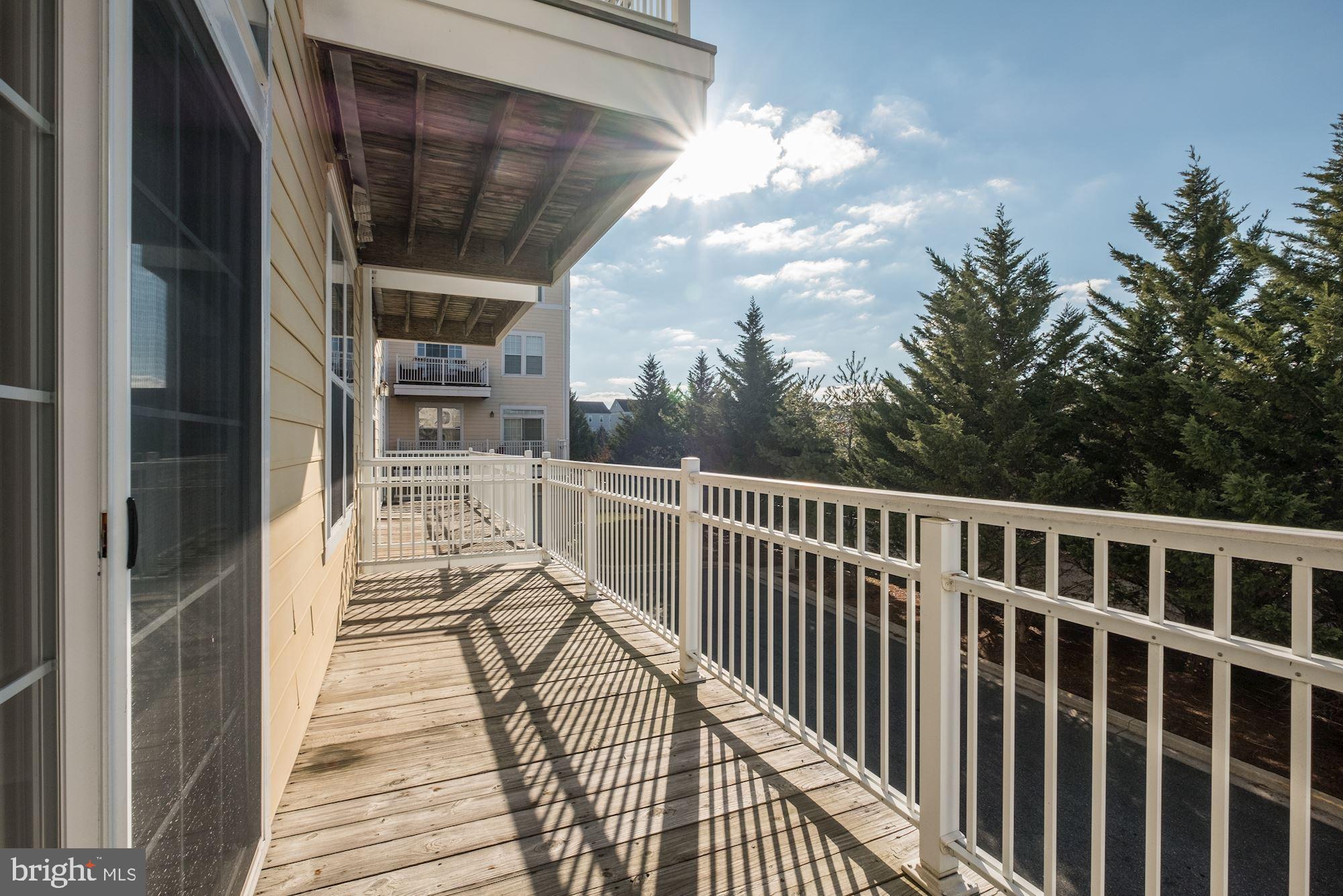 117 Bucksfield Road Gaithersburg, MD 20878 - Photo 12 of 29 Private deck