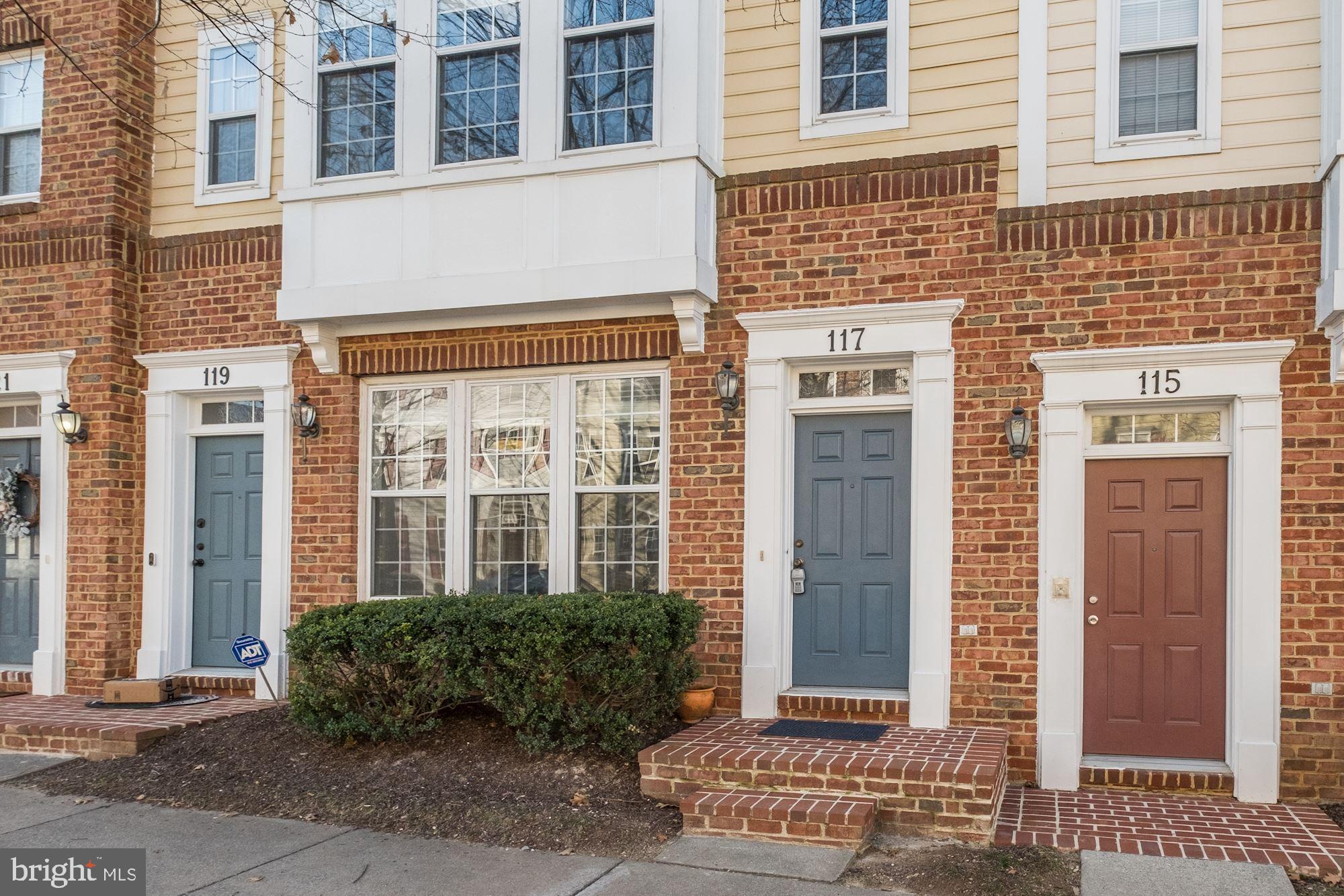 117 Bucksfield Road Gaithersburg, MD 20878 - Photo 27 of 29 Entrance to 2 level townhouse condo