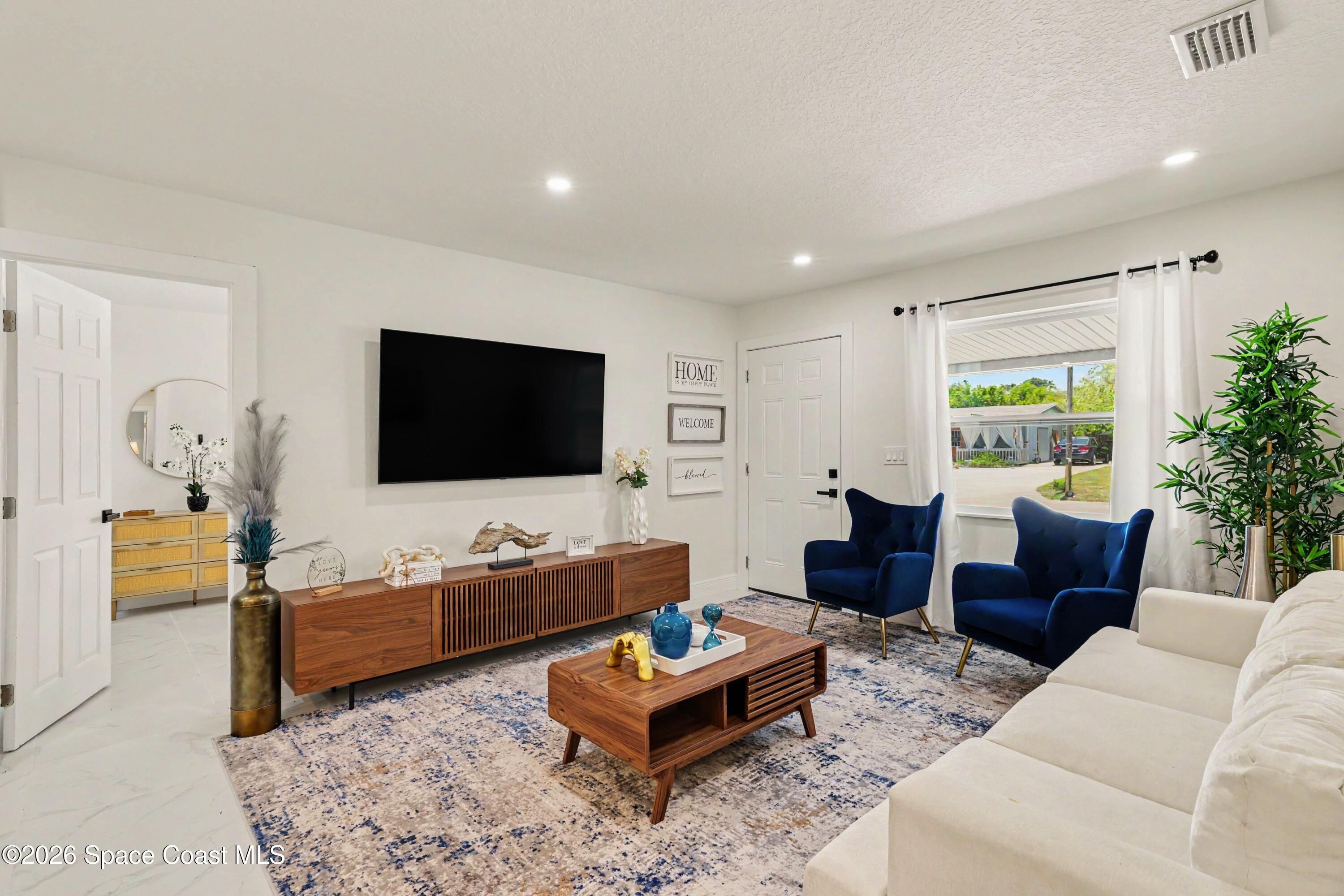 2192 King Richard Road Melbourne, FL 32935 - Photo 5 of 27 008_file_3149