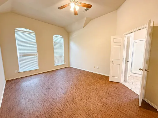 $2,800 | 8014 Amesbury Lane, Rowlett, TX 75089