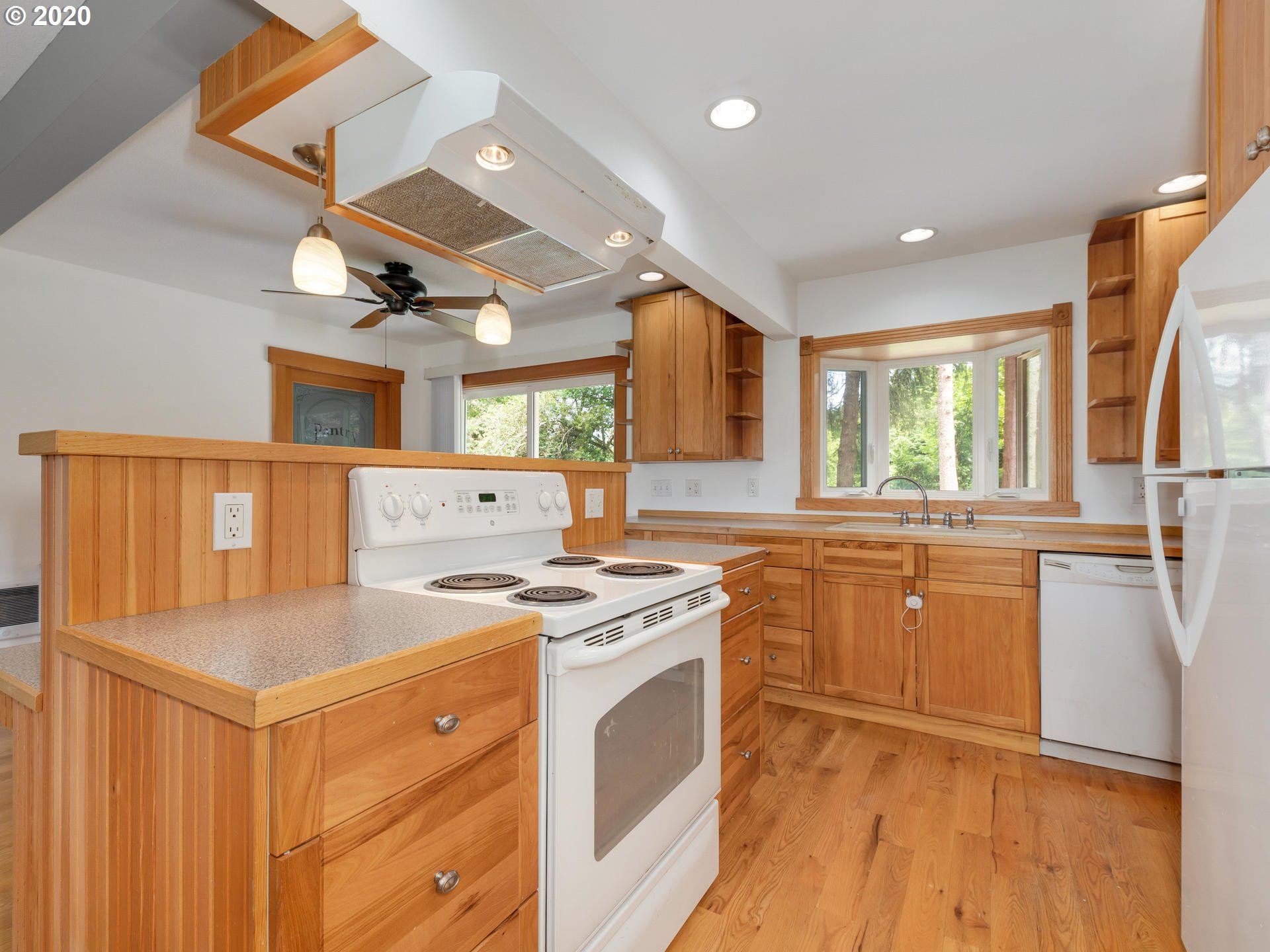 92941 Maritime Road Astoria, OR 97103 - Photo 9 of 22 Gallery Image 9