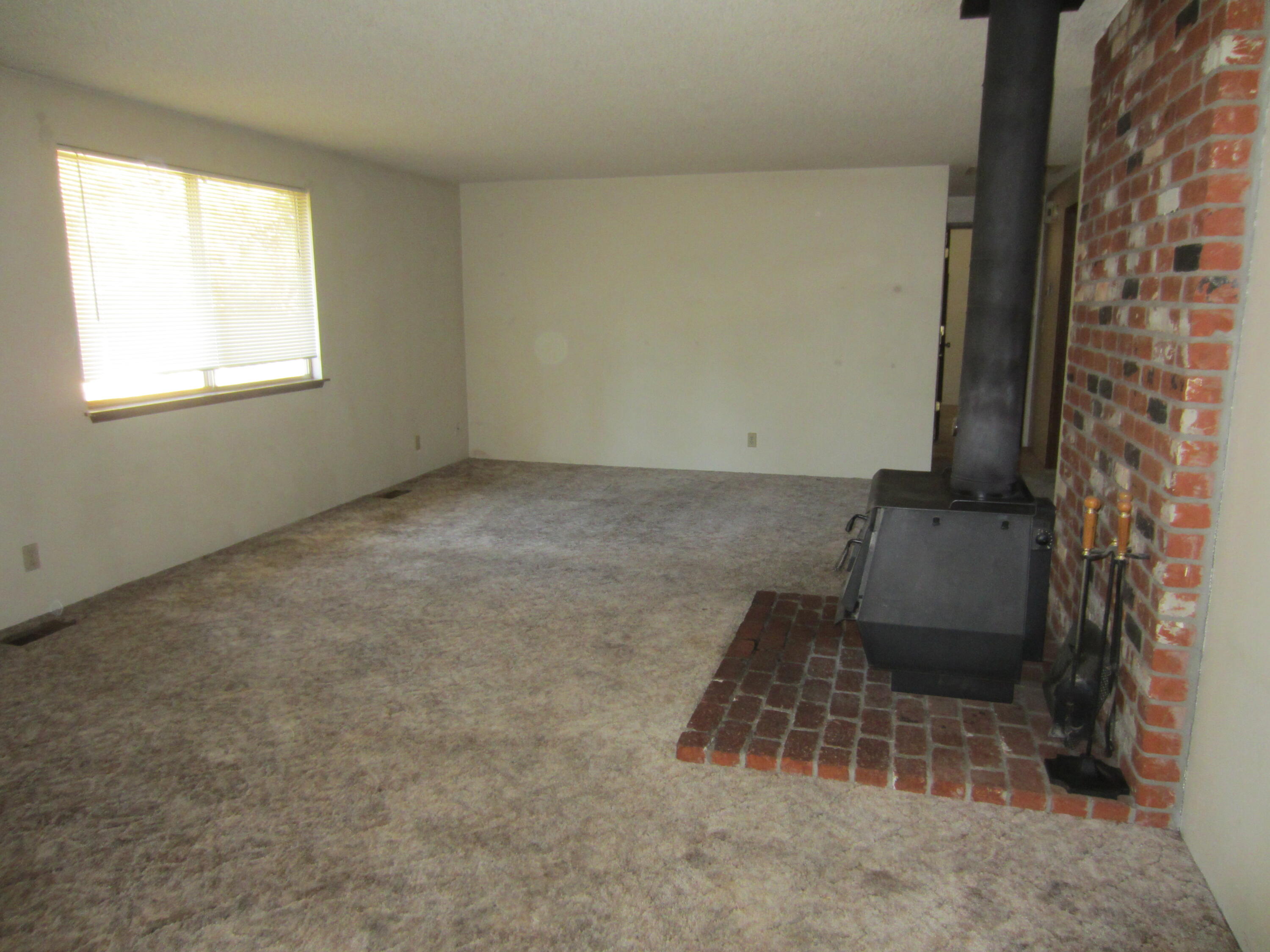 60313 Cinder Butte Road Bend, OR 97702 - Photo 6 of 20 IMG_4260