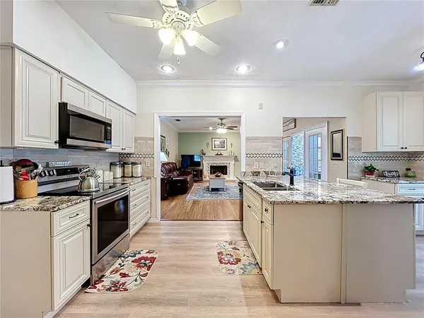 $595,000 | 1951 Green Meadow Lane, Orlando, FL 32825