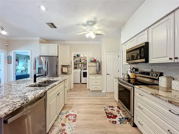 $595,000 | 1951 Green Meadow Lane, Orlando, FL 32825