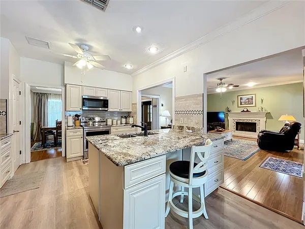 $595,000 | 1951 Green Meadow Lane, Orlando, FL 32825