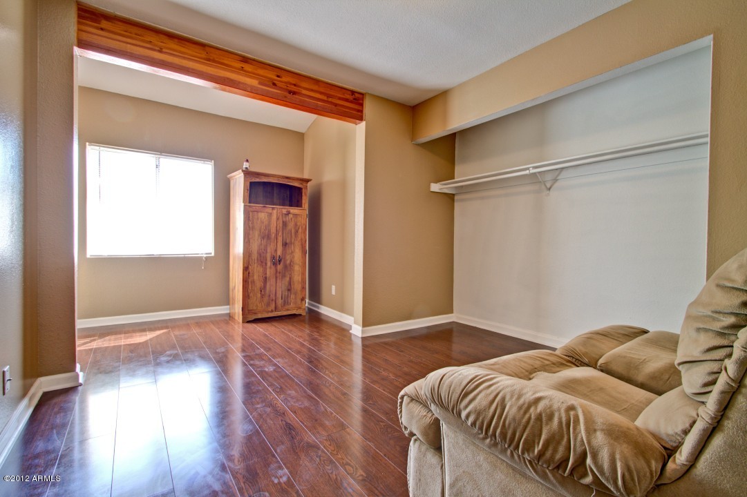 7114 West Hatcher Road Peoria, AZ 85345 - Photo 13 of 38 Hatcher (13)