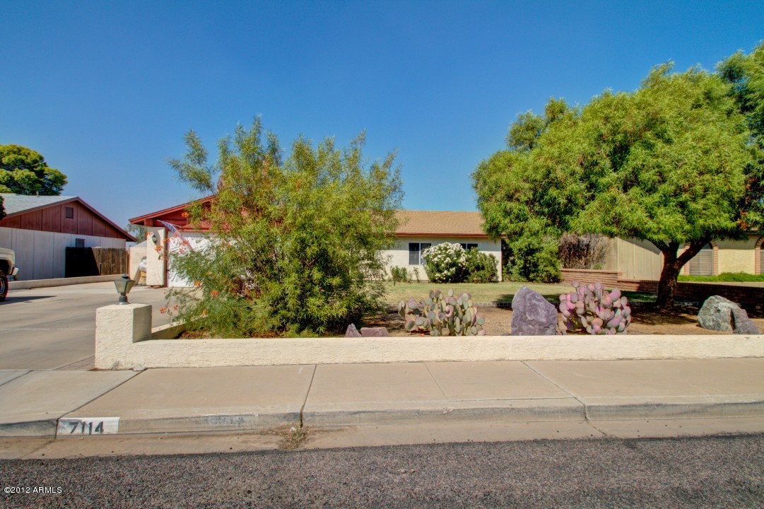 7114 West Hatcher Road Peoria, AZ 85345 - Photo 2 of 38 Hatcher (2)