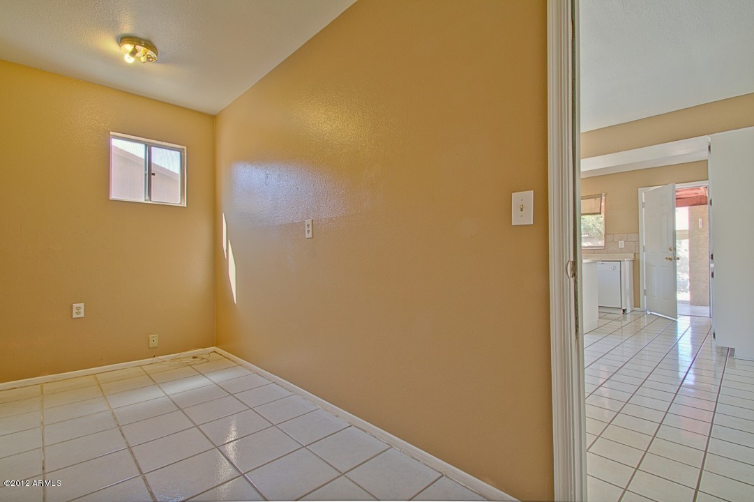 7114 West Hatcher Road Peoria, AZ 85345 - Photo 22 of 38 Hatcher (22)