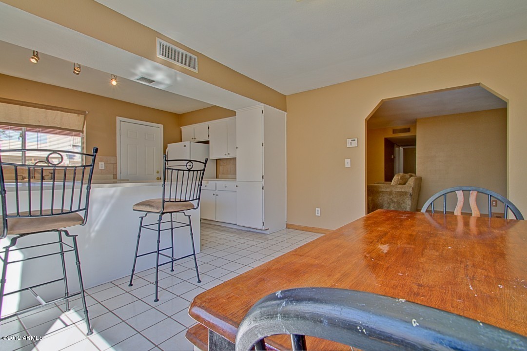 7114 West Hatcher Road Peoria, AZ 85345 - Photo 25 of 38 Hatcher (25)