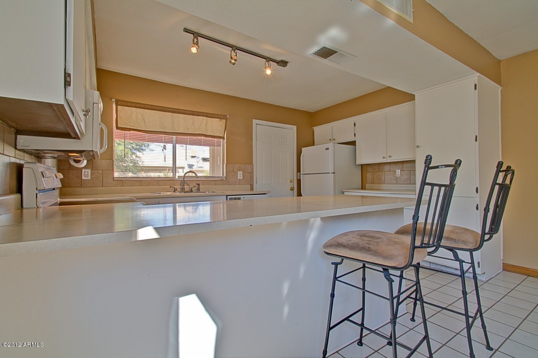 7114 West Hatcher Road Peoria, AZ 85345 - Photo 26 of 38 Hatcher (26)