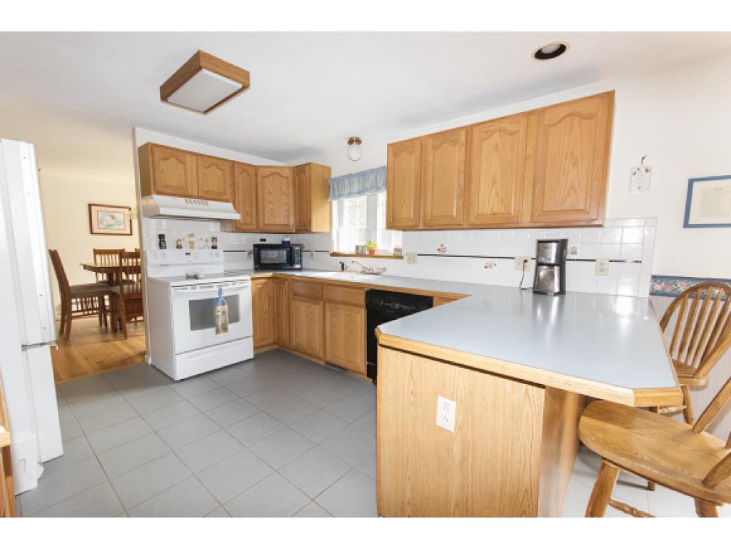 1 Pressey Road Sandown, NH 03873 - Photo 11 of 31