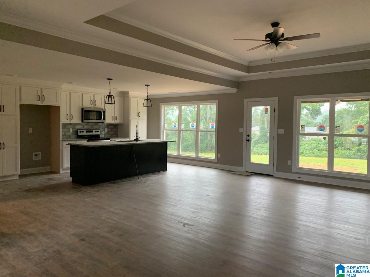 205 Crest Loop Road Clanton, AL 35045 - Photo 4 of 14
