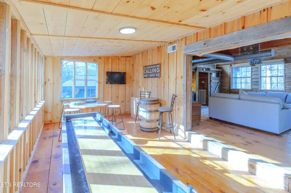 $550,000 | 925 Newcomb Branch Way, Cosby, TN 37722