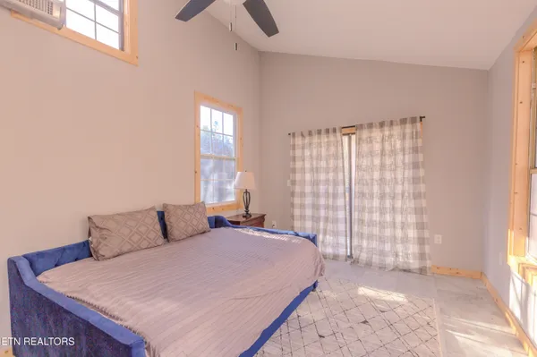 $550,000 | 925 Newcomb Branch Way, Cosby, TN 37722