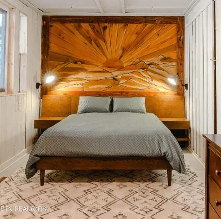 $550,000 | 925 Newcomb Branch Way, Cosby, TN 37722