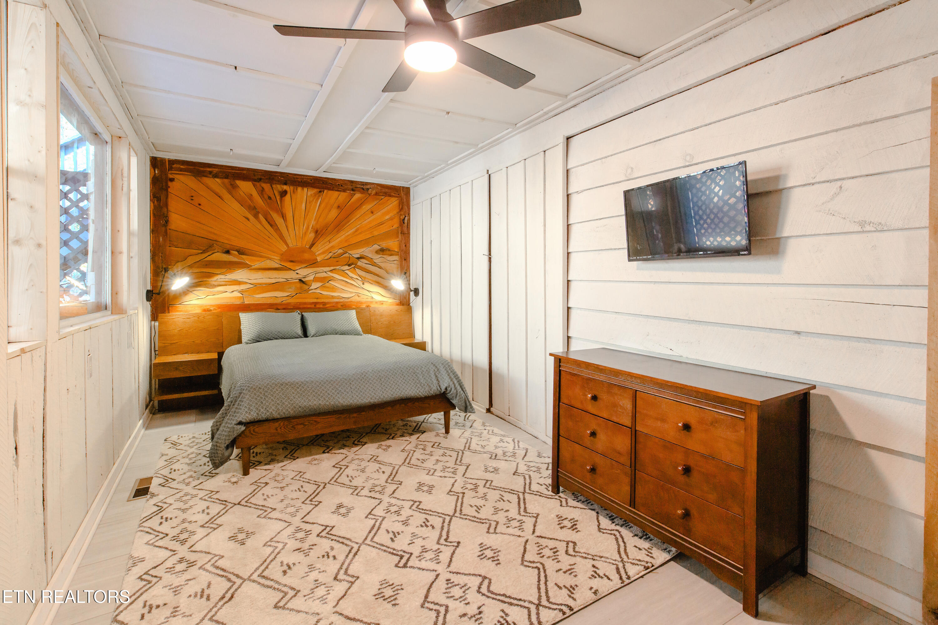 925 Newcomb Branch Way Cosby, TN 37722 - Photo 5 of 31 IMG_5259-22023 2