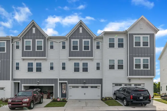 a car parked in front of a building