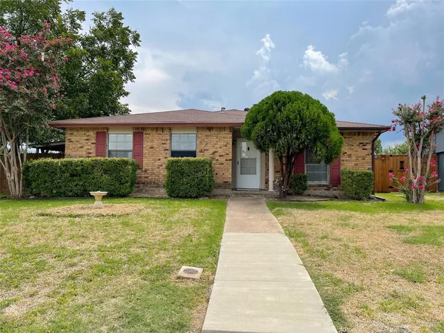 $1,850 | 8306 Woodside Road, Rowlett, TX 75088
