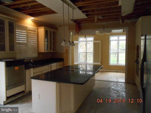 705 Rosier Road Fort Washington, MD 20744 - Photo 10 of 18 Kitchen