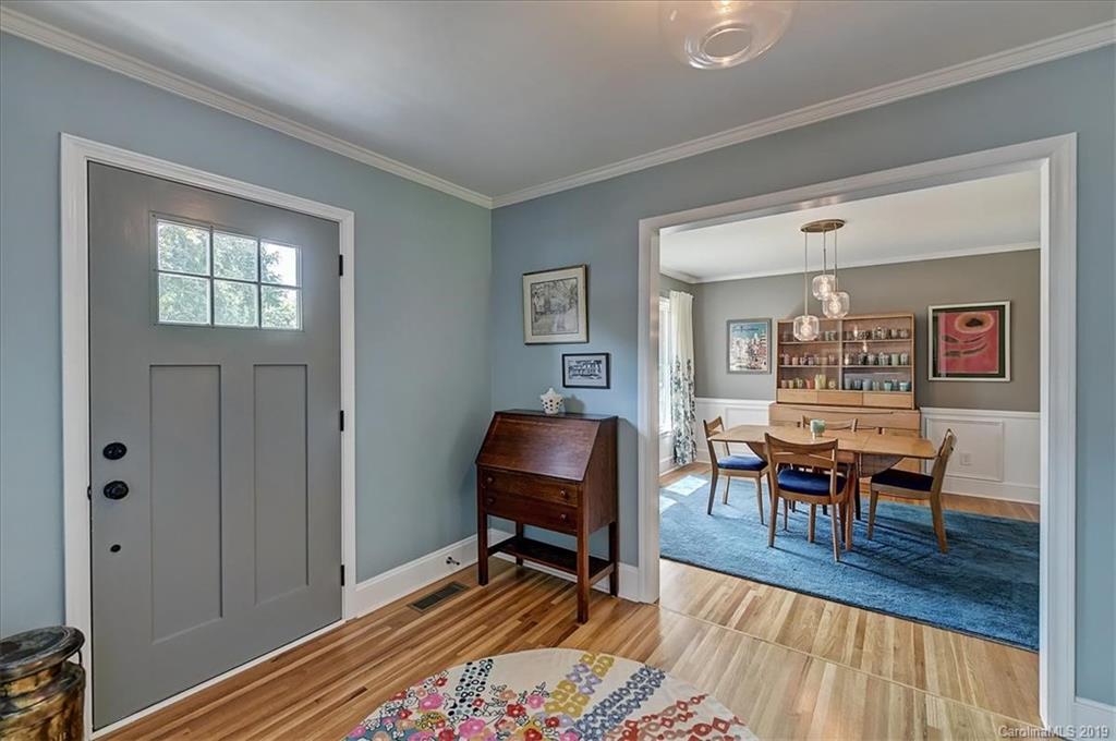 541 Sandridge Road Charlotte, NC 28210 - Photo 2 of 35 Gallery Image 2