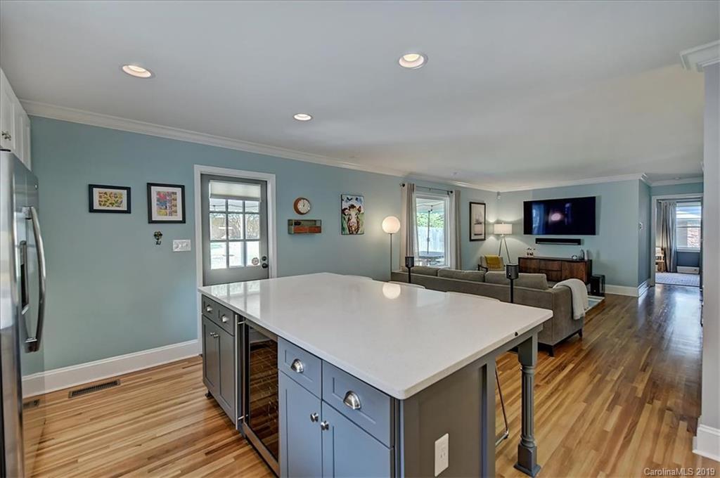 541 Sandridge Road Charlotte, NC 28210 - Photo 11 of 35 Gallery Image 11