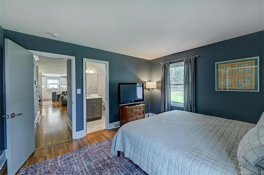 541 Sandridge Road Charlotte, NC 28210 - Photo 18 of 35 Gallery Image 18