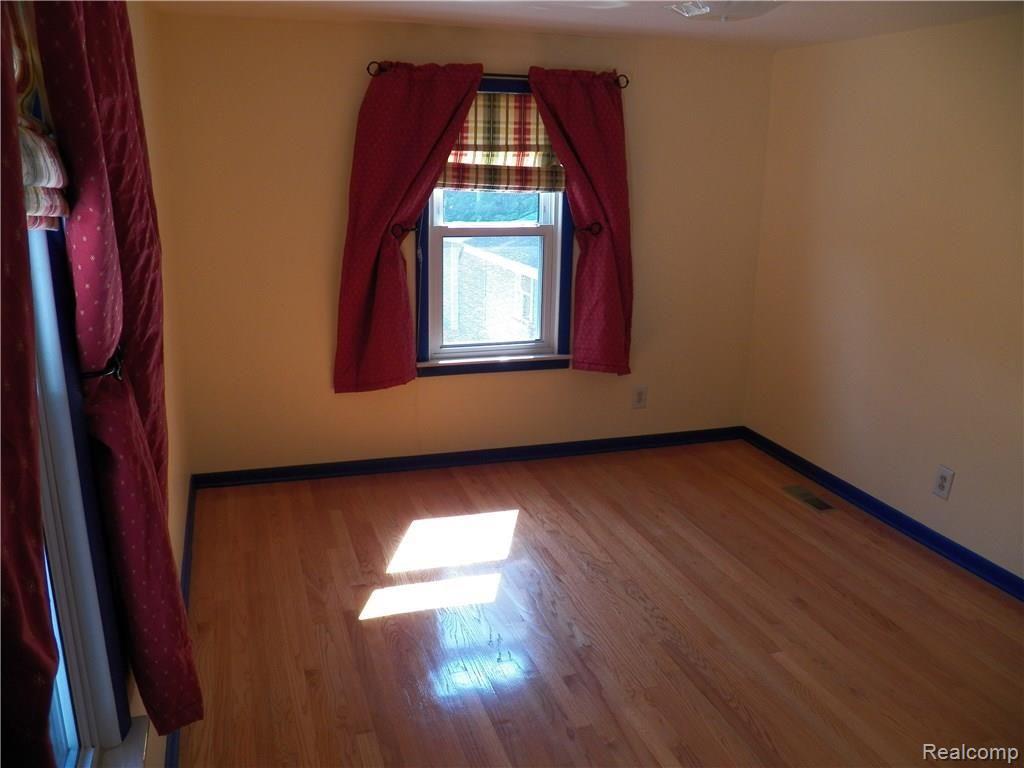 35 South Hewitt Road Ypsilanti, MI 48197 - Photo 23 of 33 105_1933.JPG