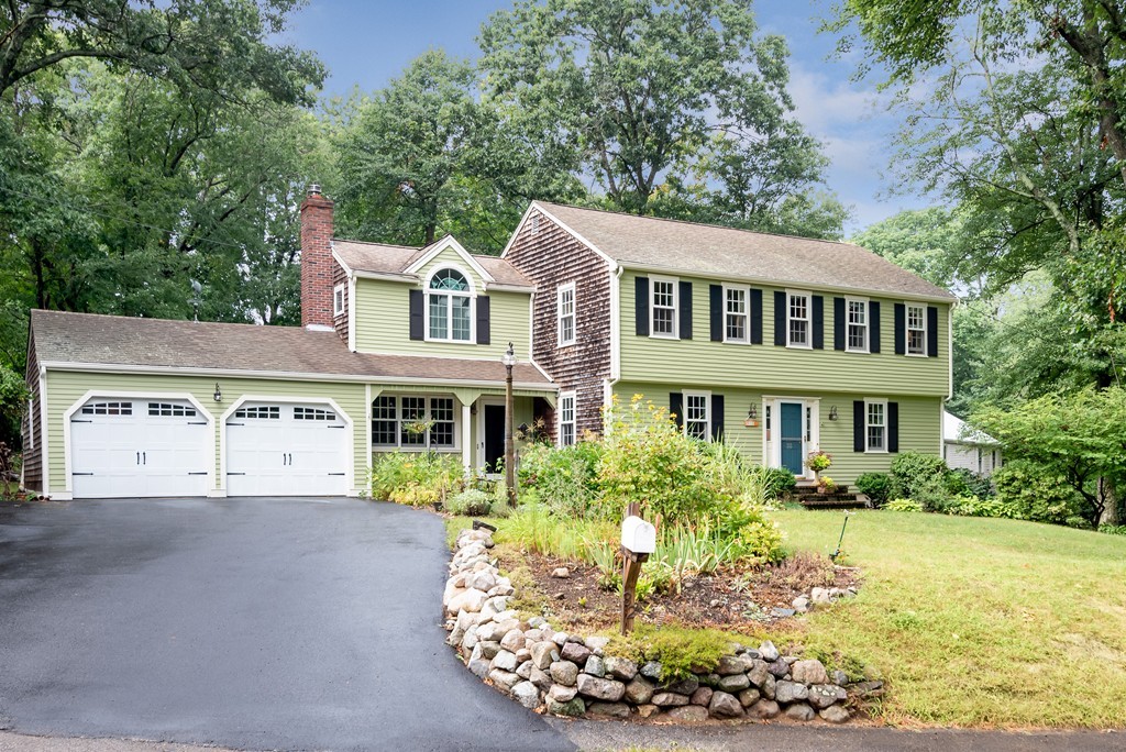 32 Pratt Road Scituate, MA 02066 - Photo 2 of 27 Gallery Image 2