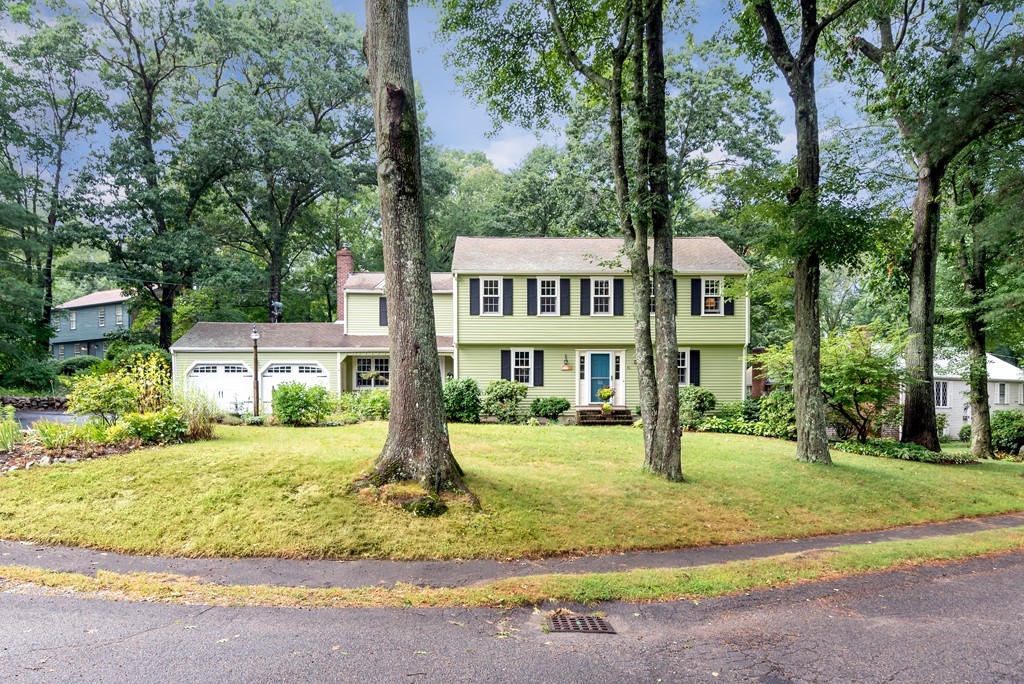 32 Pratt Road Scituate, MA 02066 - Photo 3 of 27 Gallery Image 3