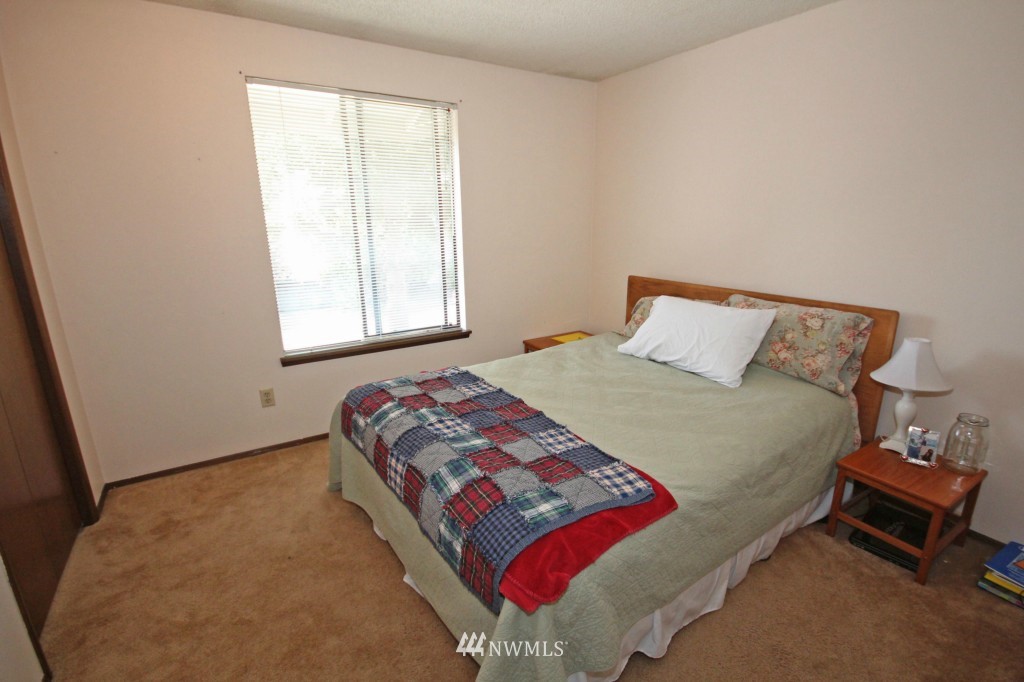 1420 Dayton Court Northeast Renton, WA 98056 - Photo 15 of 20